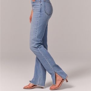 NWT Abercrombie ultra high rise 90’s straight jeans 25L